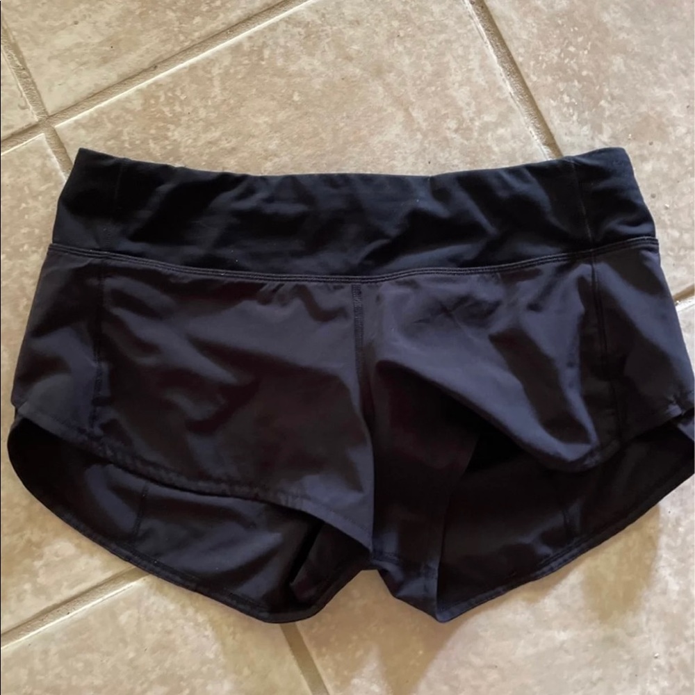 Black speed up shorts size 6